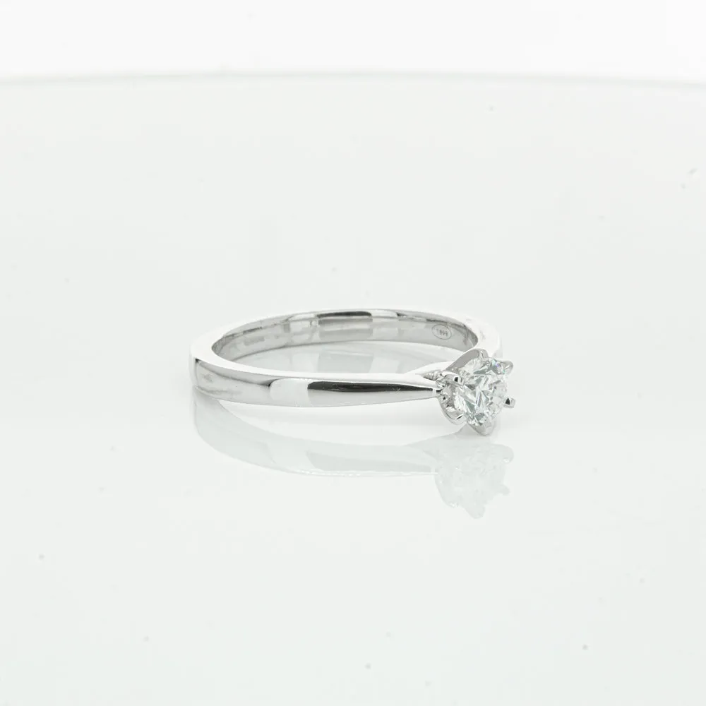 18ct White Gold .35ct Diamond Capri Ring