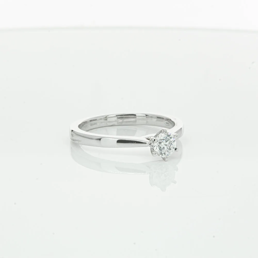 18ct White Gold .35ct Diamond Capri Ring