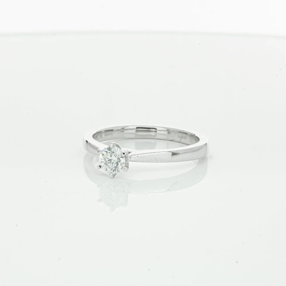 18ct White Gold .35ct Diamond Capri Ring