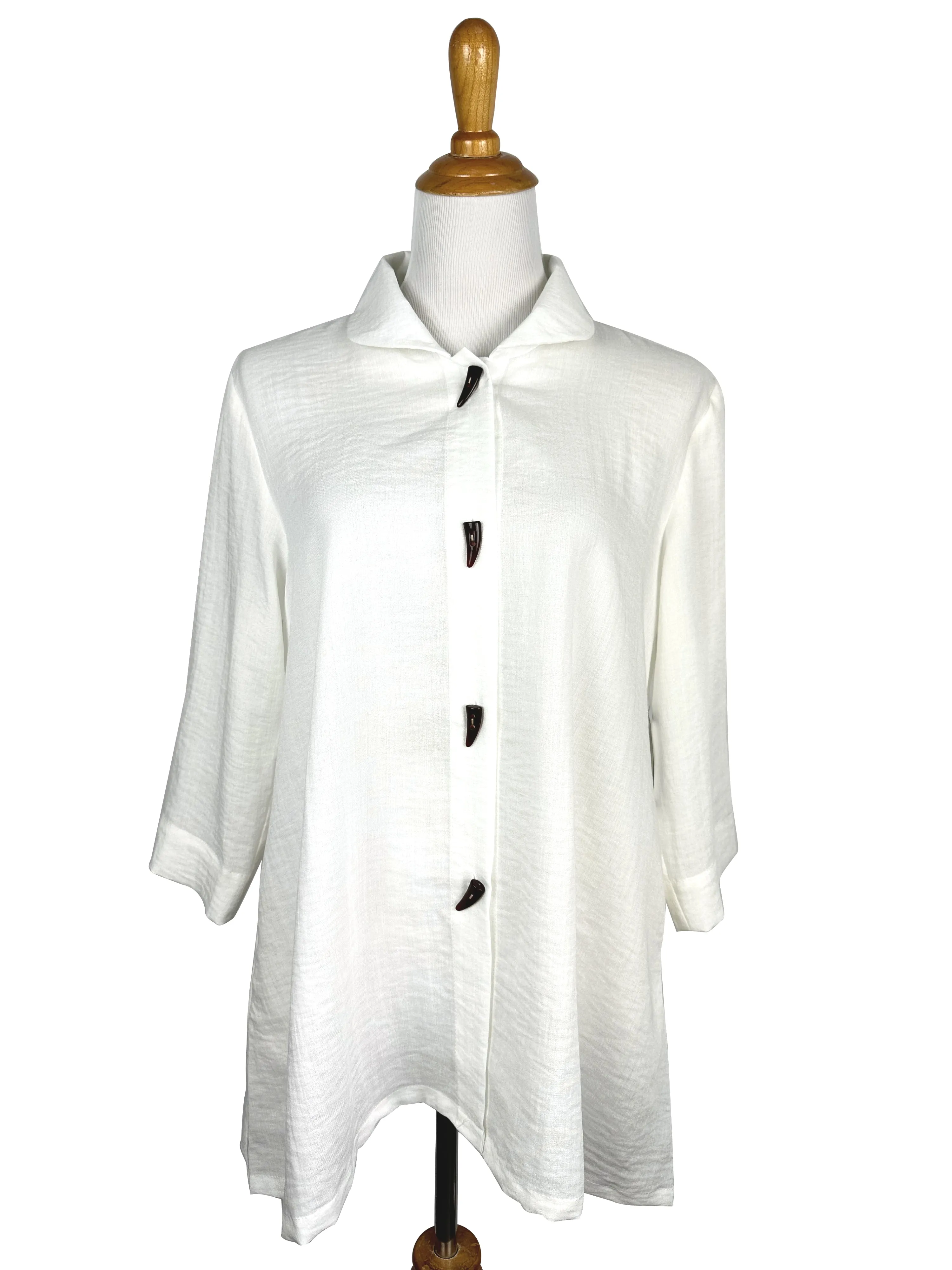 AA73 - Swing Linen Jacket w/ Horn Buttons