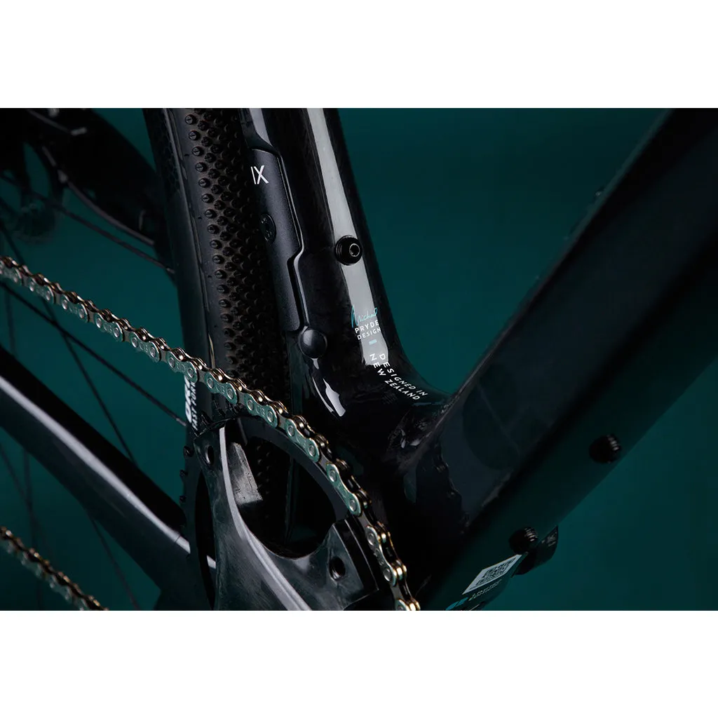 Chapter2 AO Gravel Disc Brake Frameset - Black UD/Gold Koura