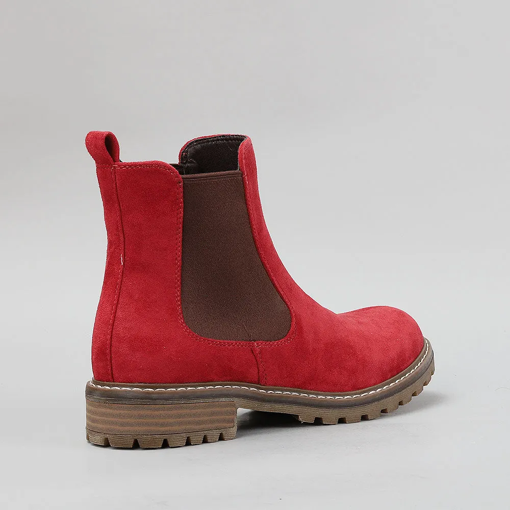 Gamilia - Red Suede