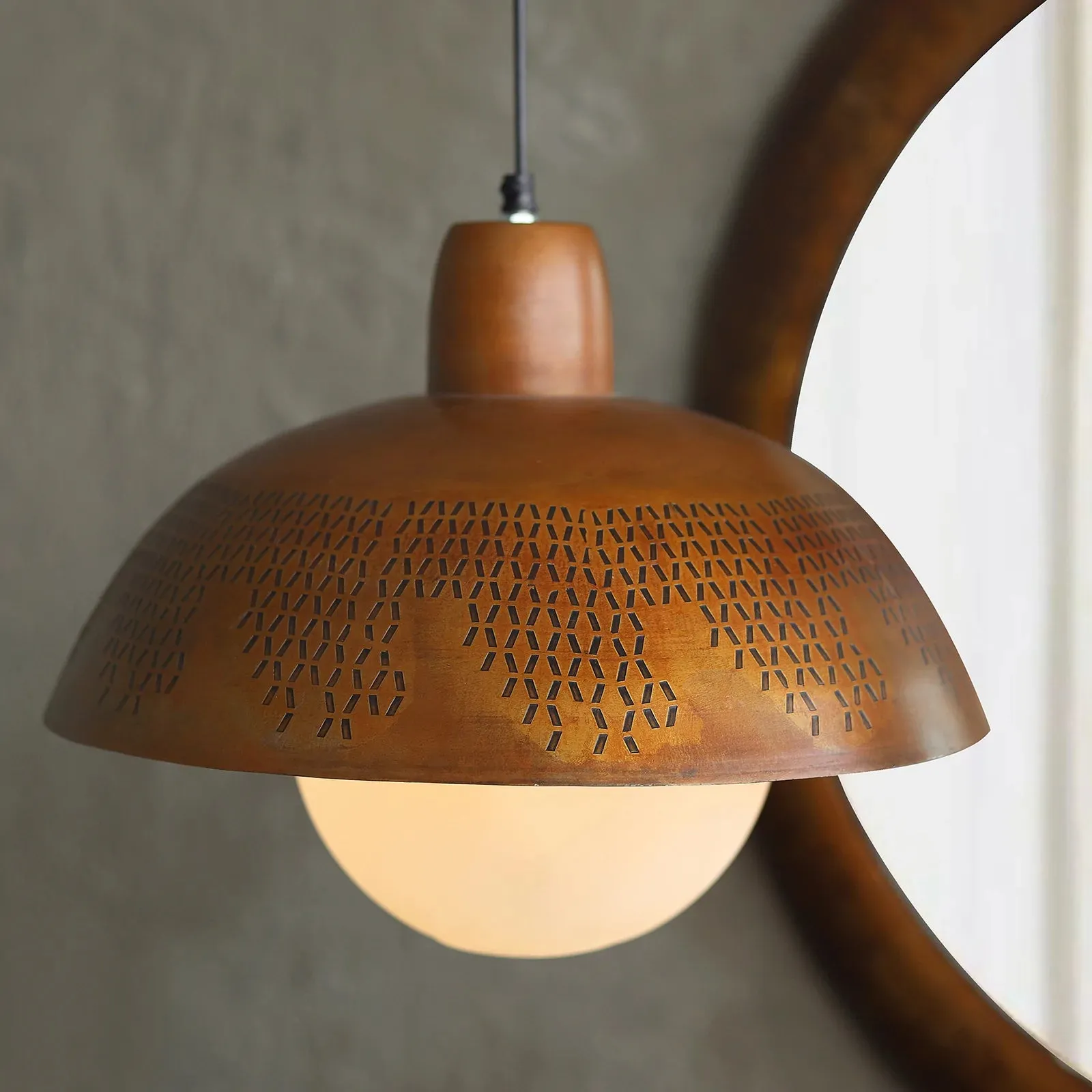 Kuru Hanging Lamp