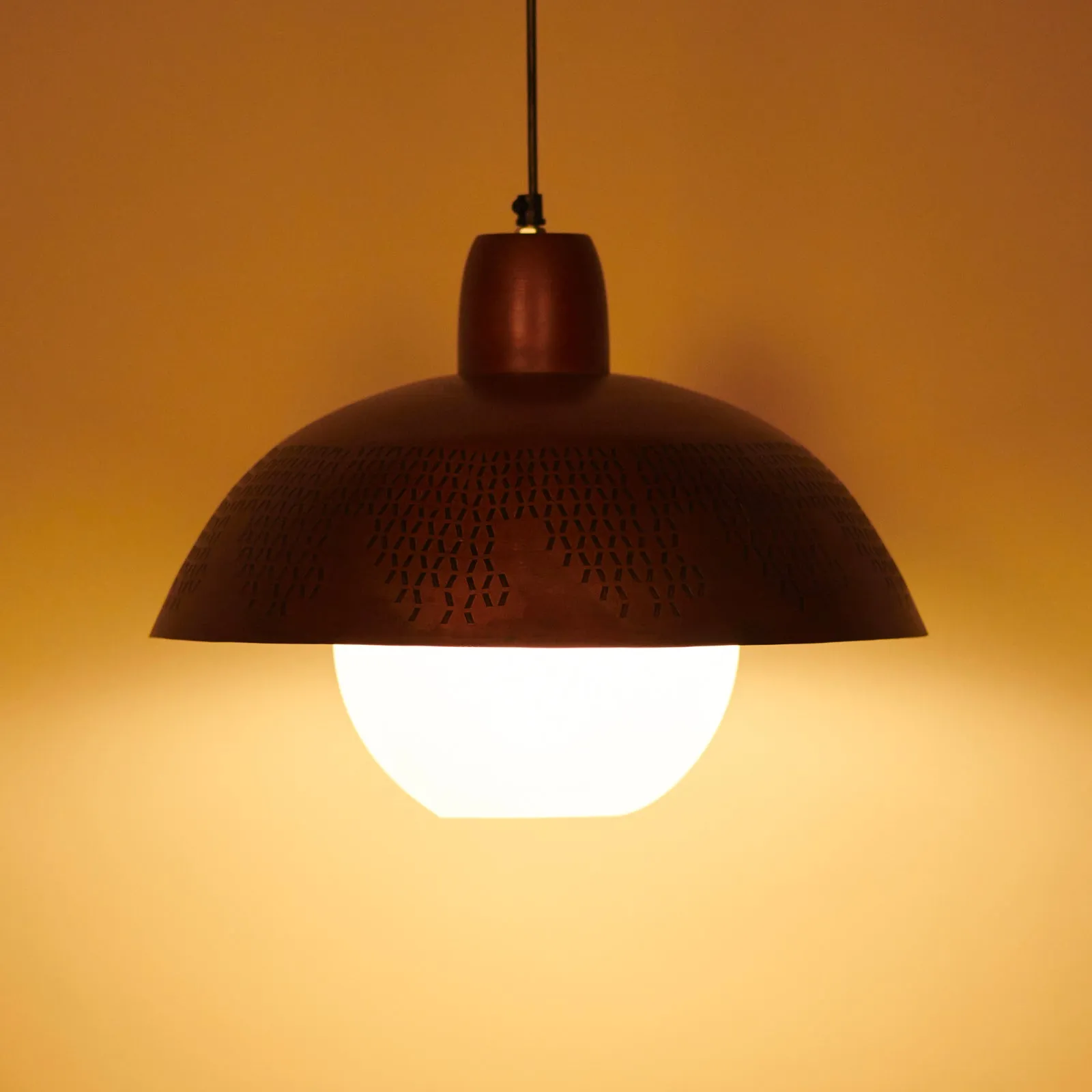 Kuru Hanging Lamp