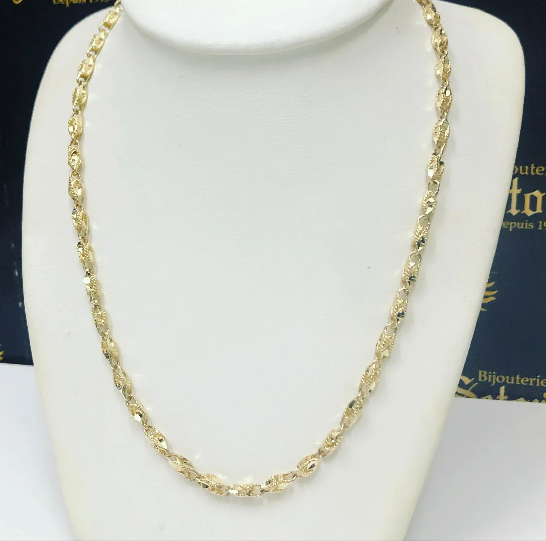 Tulip chain medium WC102