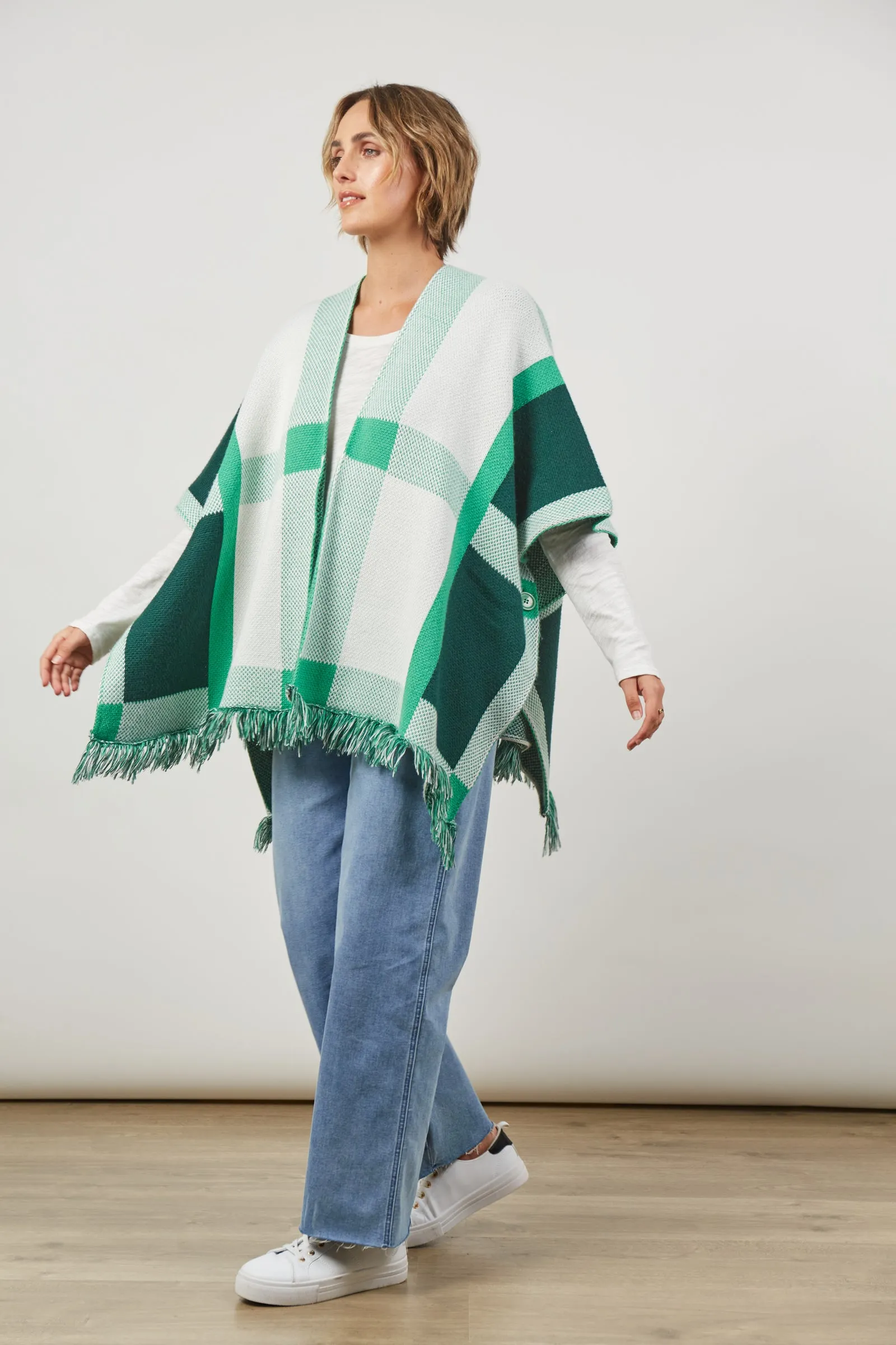 Vista One Size Cape in Meadow