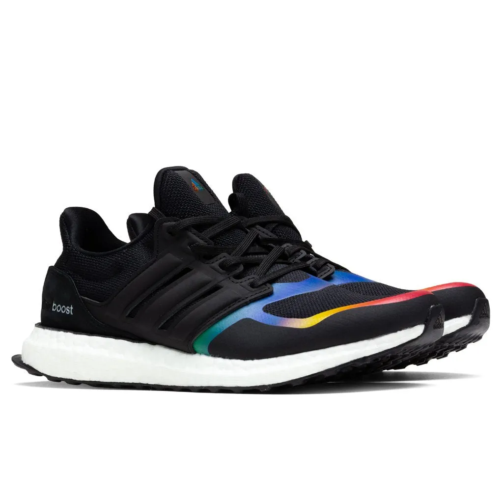 Women's Ultraboost DNA - Core Black/Red